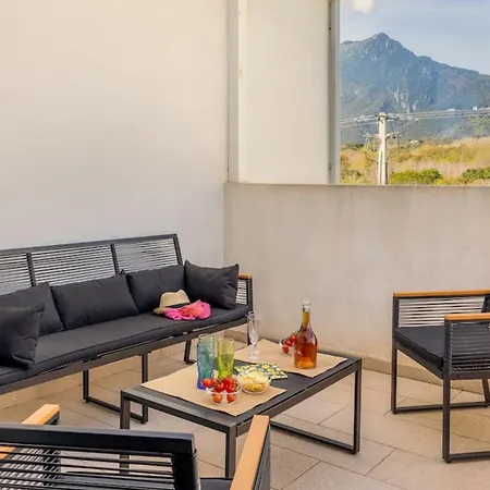 Casa * سان-نيكولاو